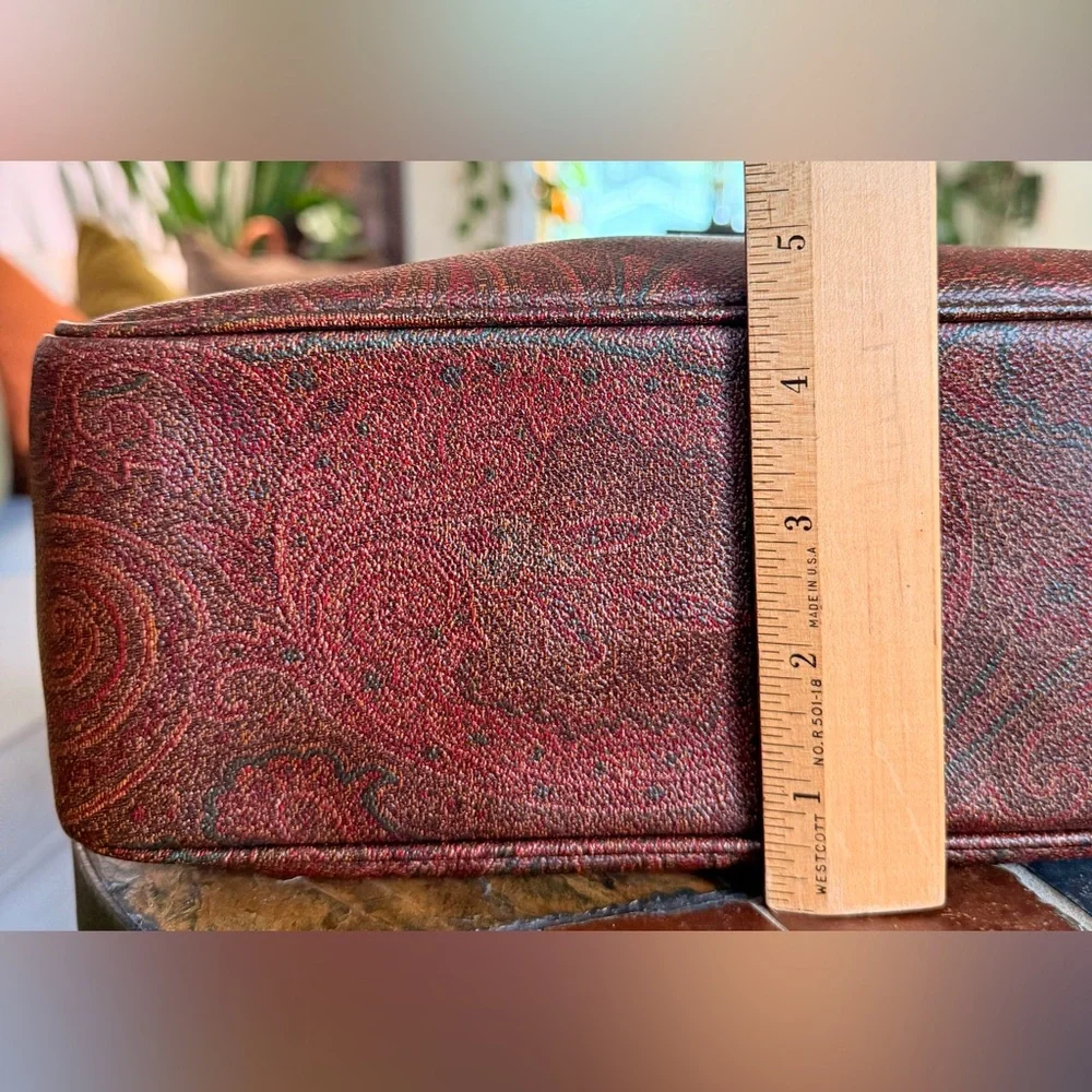 Vintage Etro Milano Handbag with Tortoiseshell  Handles. Classic‎ Paisley Print